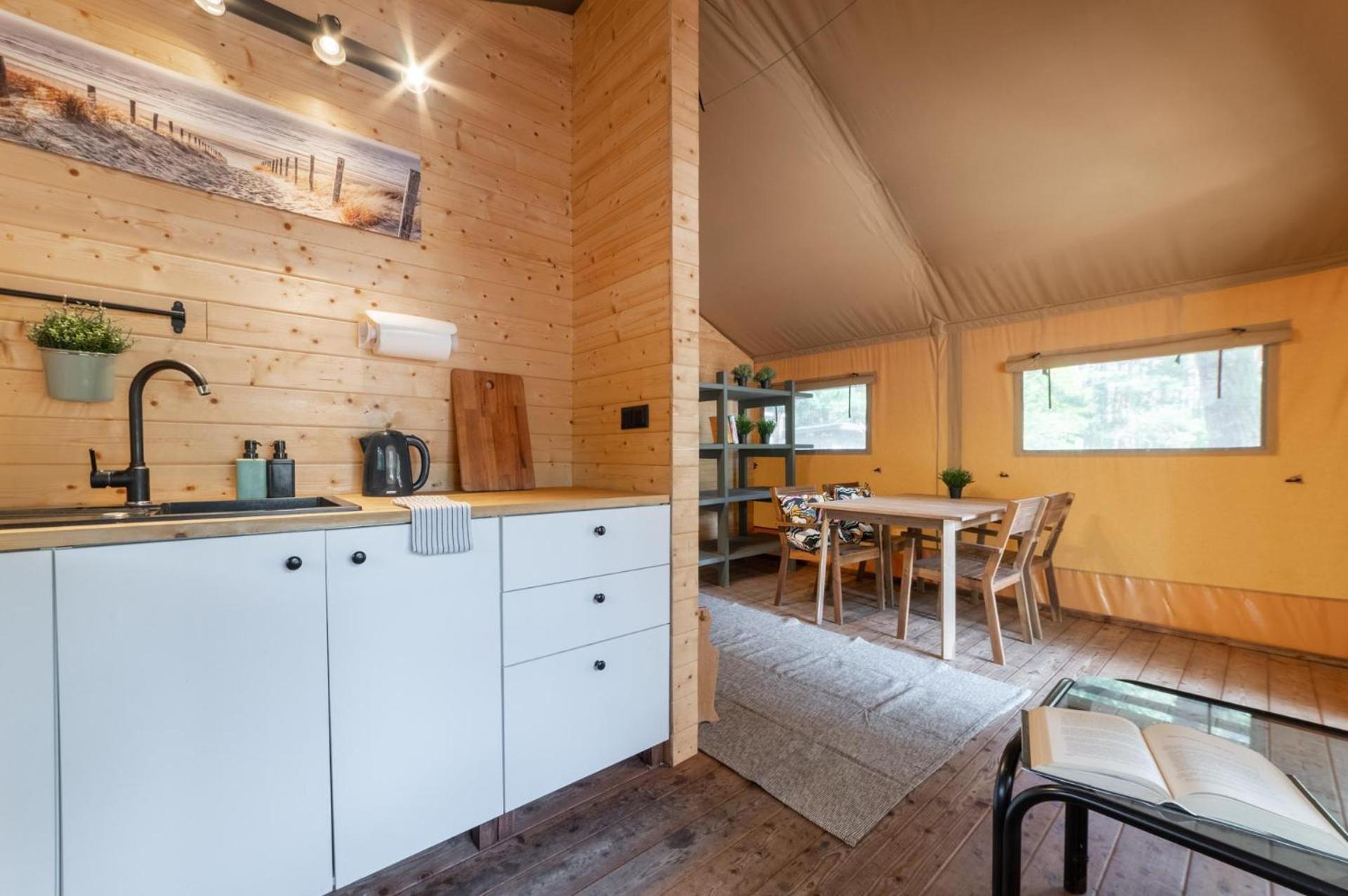 Camp Bursztynowy Las Gdańsk Extérieur photo